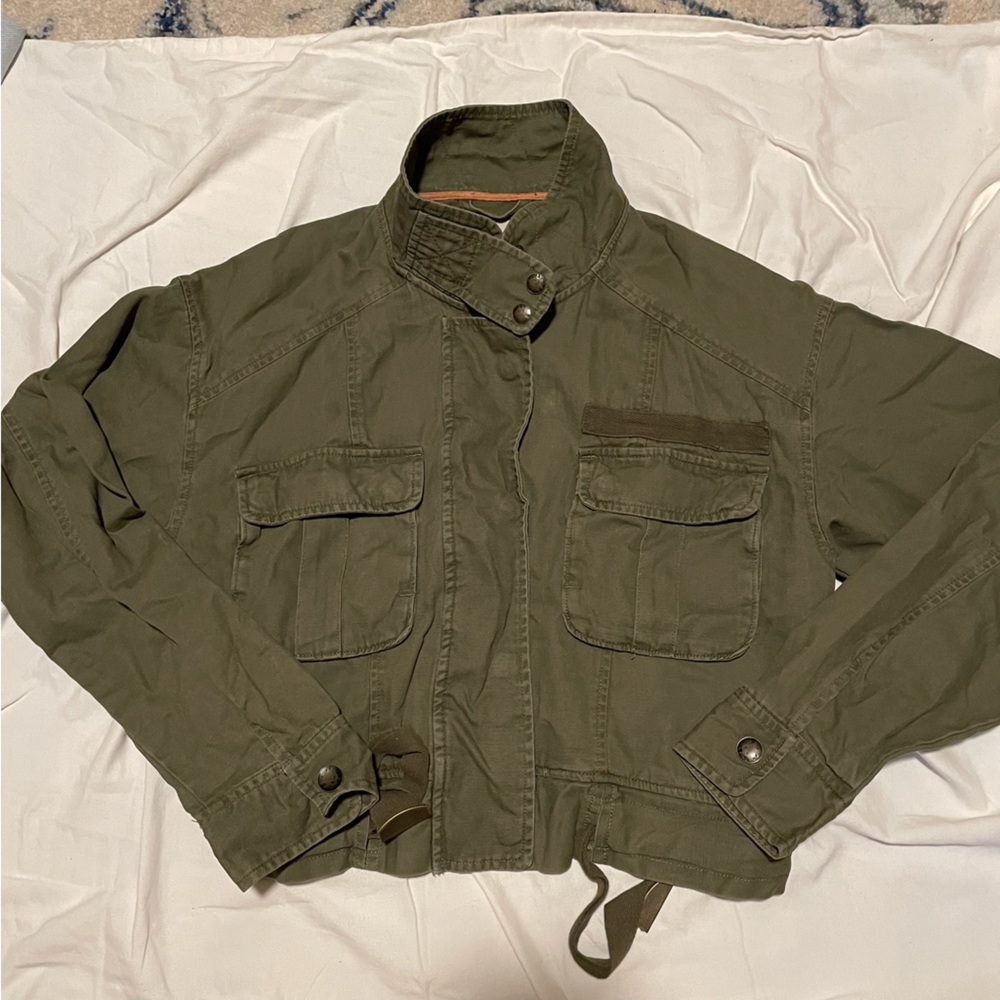 Army green cropped utility jacket